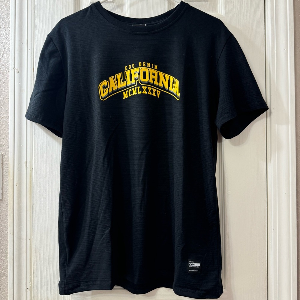 NWT EGO DENIM Short Sleeves, Black, X Large “CALIFORNIA”